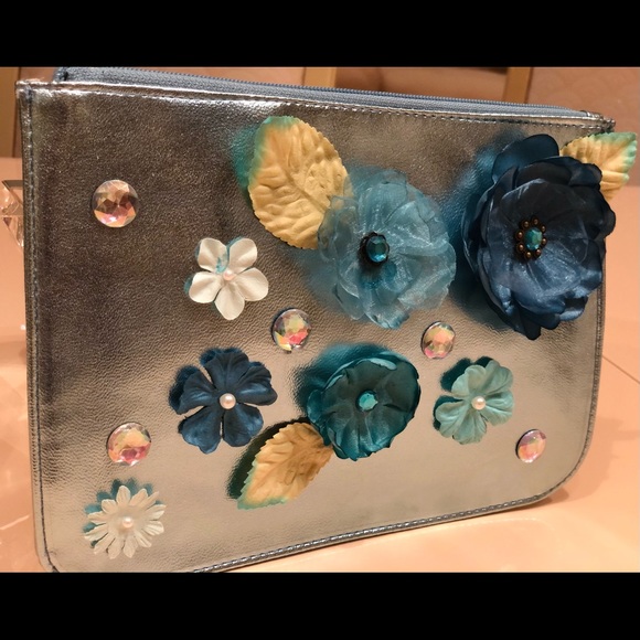 Silver Blue Purse - Picture 2 of 5